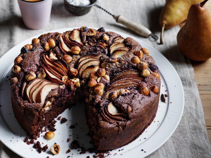 Flourless chocolate pear cake (gluten free) - Lilie Bakery